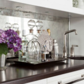 Кухонный фартук из состаренного зеркала Antik К-9 толщиной 4мм. От 7600 рублей/кв.м.