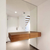 Зеркало серебро 6мм габаритом 2000*3000мм, с полировкой. От 18000 рублей/шт.